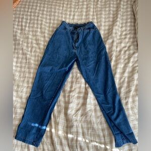 Genuine Sonoma Jean Company pants. Thin jean material. Fits like small.